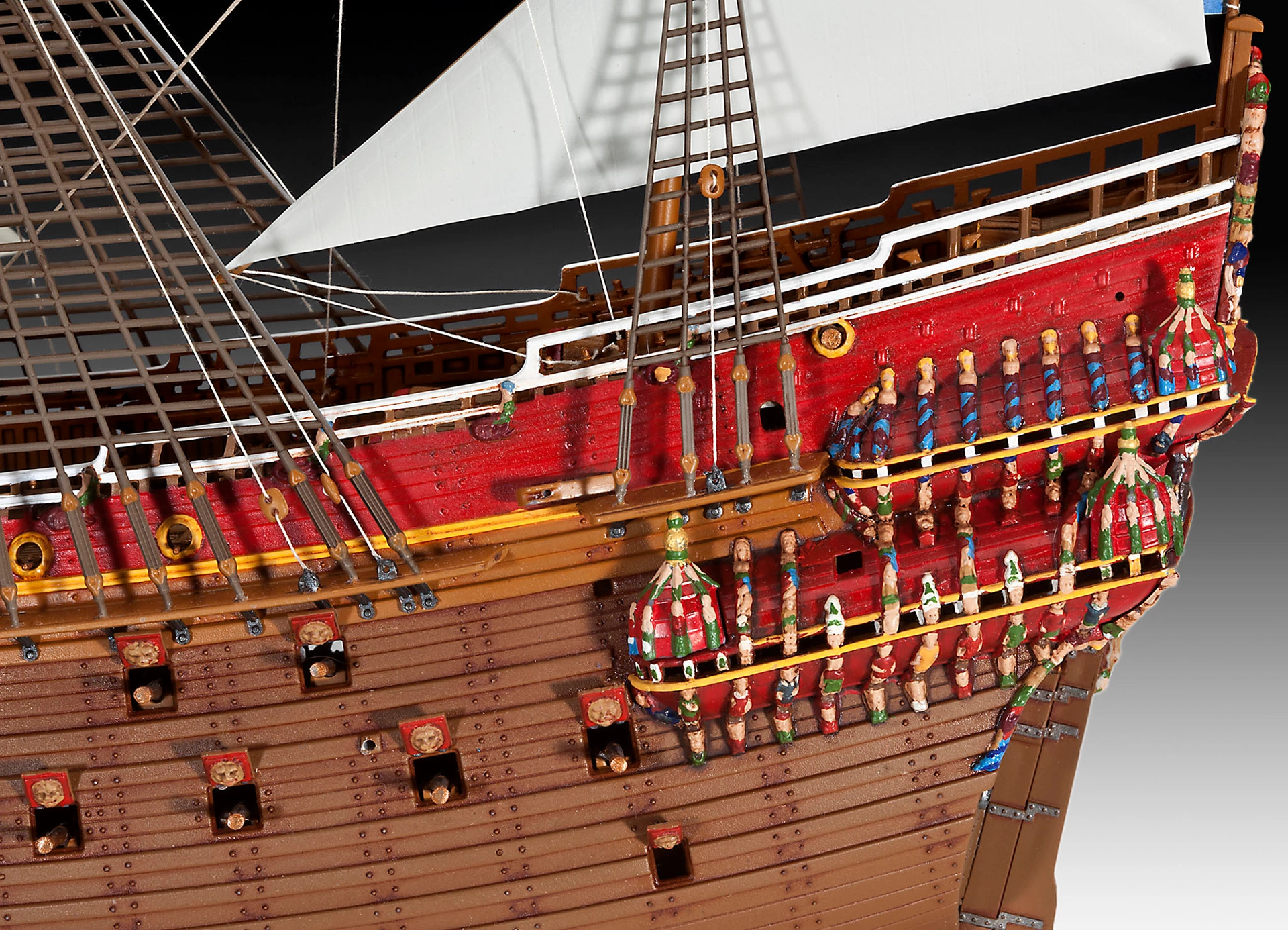 revell-1150-swedish-regal-warship-vasa-06889f16a16349.