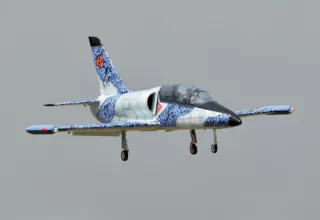albatros-turbine-1890mm-retractable-landing-gear-067c17e27728ec.jpg