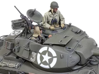 tamiya-135-us-light-tank-m24-chaffee-european-theater-06aad07cea1d46.jpg
