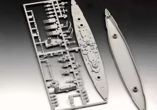 revell-11200-model-set-gneisenau-06abcebdab5a85.jpg